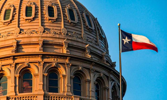 Texas Senate Advances Bills Aimed at Restricting Children’s Access to Drag Shows
