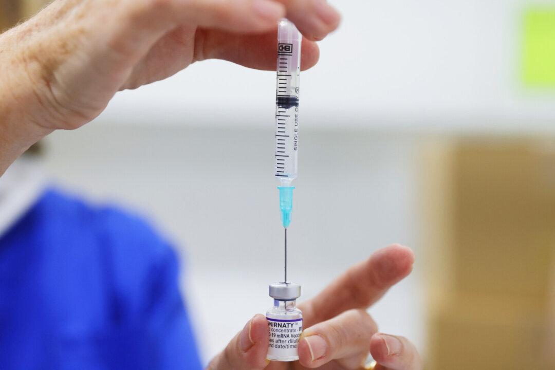 Fourth ‘Winter Booster’ COVID-19 Jab Approved for Vulnerable and Older Australians