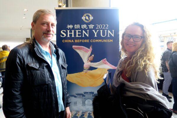 Shannon Pouznar and Yuri Pouznar at the Shen Yun Performing Arts performance at the Queen Elizabeth Theatre, in Vancouver, on March 26, 2022. (Ryan Moffatt/The Epoch Times)