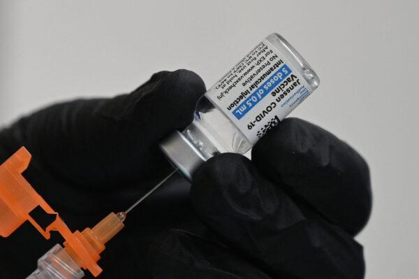 A nurse fills a syringe with Johnson & Johnson's Janssen Covid-19 vaccine at a clinic in Pasadena, Calif. on Aug. 19, 2021. (Robyn Beck/AFP via Getty Images)