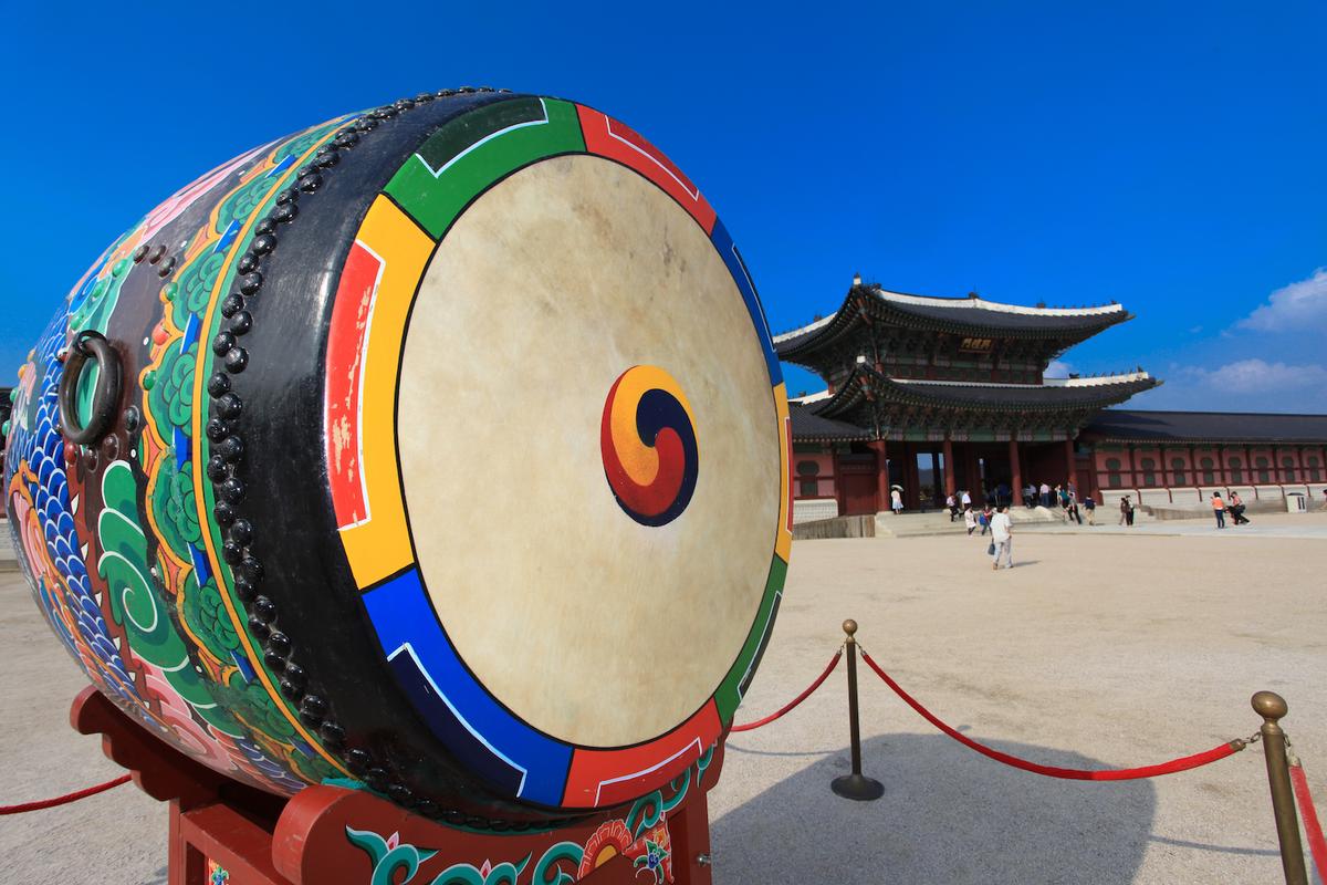 Traditional Korean buk drum. (wunchana/Shutterstock)