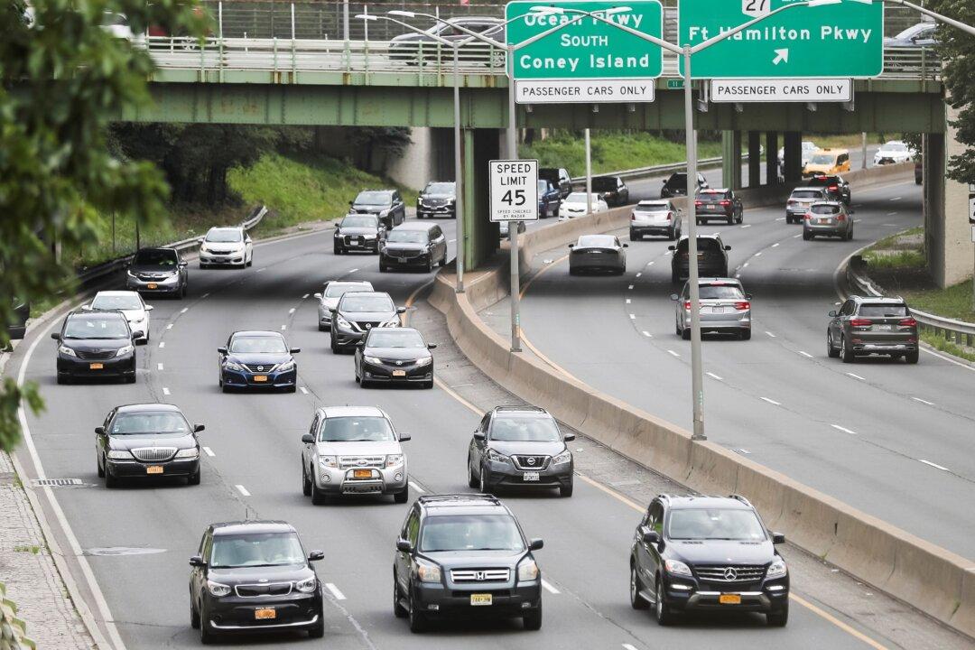 US Boost Fines for Automakers Not Meeting Fuel Economy Rules in Tesla Win