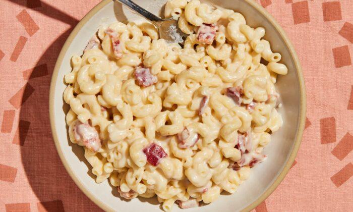 If You Want to Step Up Your Mac-and-Cheese Game, Bacon Is the Answer