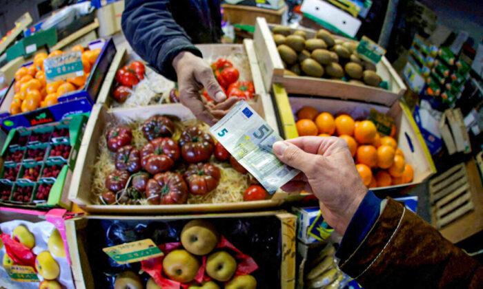 War, Inflation Hit Euro Zone Recovery Hopes