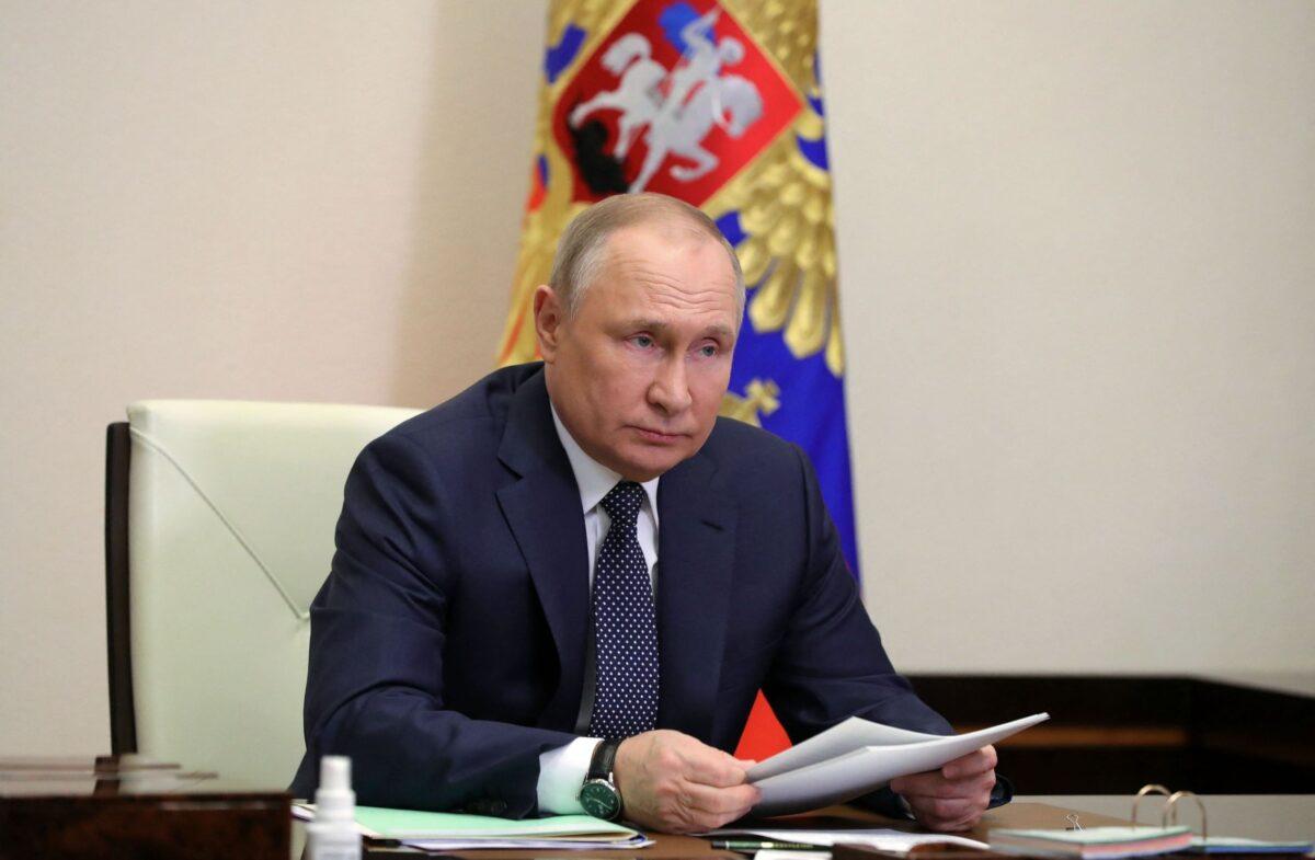 Russian President Vladimir Putin chairs a meeting on aviation via a video link at the Novo-Ogaryovo state residence outside Moscow, on March 31, 2022. (Mikhail Klimentyev/Sputnik/AFP via Getty Images)
