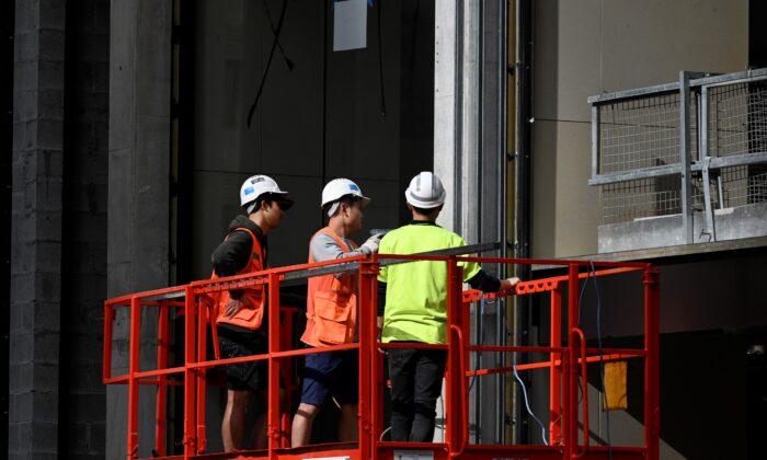 Skilled Migrants Unemployed While Australia Struggles With Labour Shortages