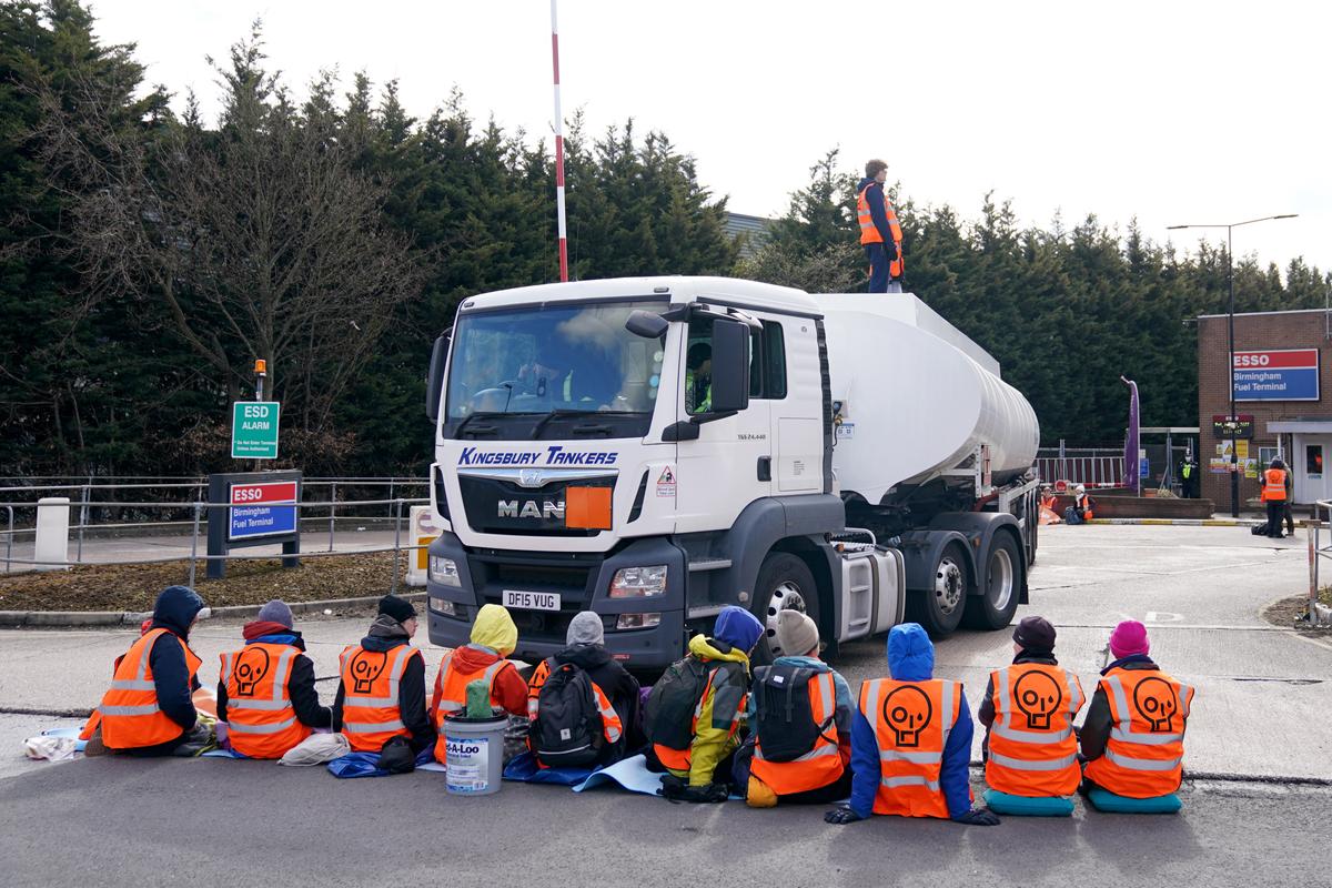 Climate Activists Block 10 Oil Terminals in UK