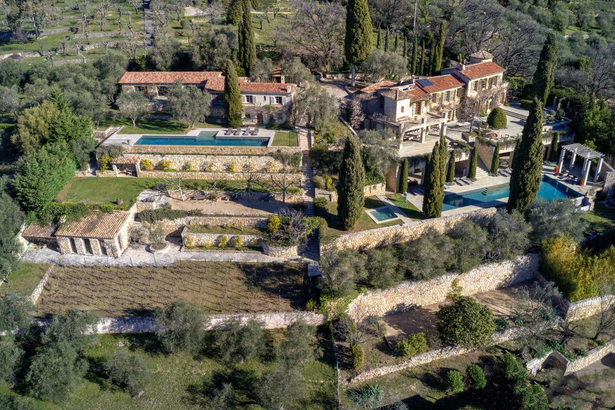 Surrounded by some of Provence’s most stunning nature, Le Castelet offers uncompromising luxury and convenience, as well as unmistakable architecture, ambiance, and a certain mystique. (Courtesy of the villa owners & Carlton International)