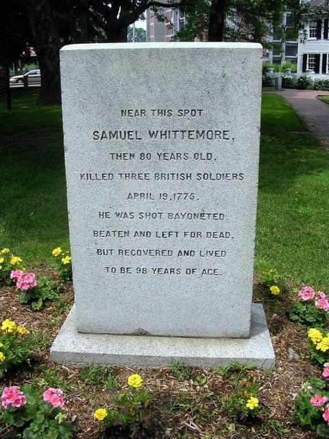 A monument to Samuel Whittemore in Arlington, Mass. (Public Domain)