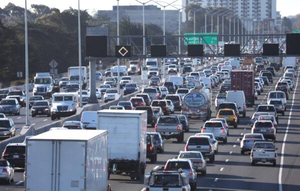 Traffic moves along Interstate 80 in Berkeley, Calif., on Feb. 16, 2022. (Justin Sullivan/Getty Images)