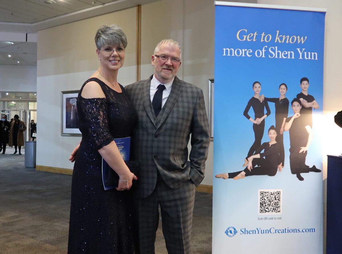 Helen and Donnie Gordon at the ICC, Birmingham, United Kingdom, on April 2, 2022. (Lily Zhou/The Epoch Times)