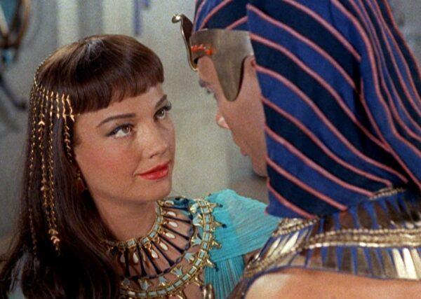 Anne Baxter as Nefretiri and Yul Brynner as Rameses in "The Ten Commandments." (Public Domain)