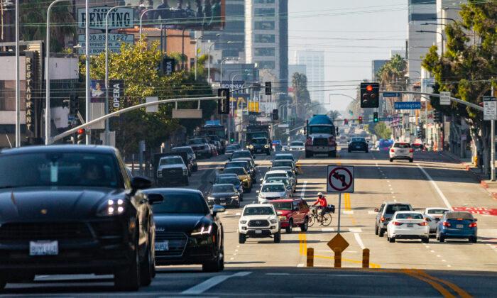 California Moves to Phase Out Gas-Powered Vehicle Sales by 2035
