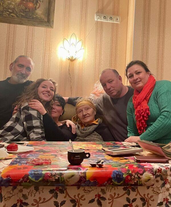 Alisa Gerasimov (2L) and her mother, Milana (3L), visiting with family in Odesa in late February 2022. They were there when Russia started bombing the city. It was the first time Gerasimov had been back to her homeland in eight years to see her grandparents, Valiry and Alla (L and C) and she met her in-laws, Mikhail and Oksana. (Courtesy Alisa Gerasimov)