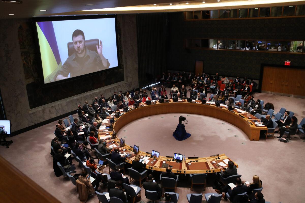 Ukrainian President Volodymyr Zelenskyy addresses the U.N. Security Council via video link during a meeting amid Russia's invasion of Ukraine, in New York, on April 5, 2022. (Spencer Platt/Getty Images)