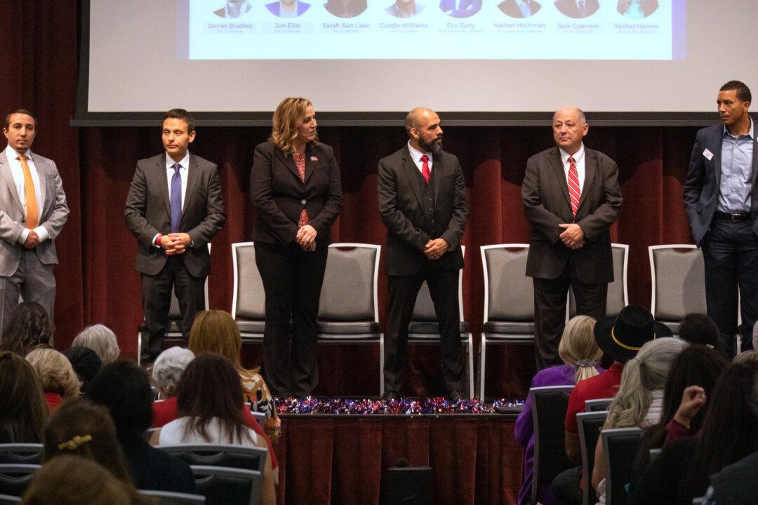 When It Comes to the Governor’s Race, Experience Matters