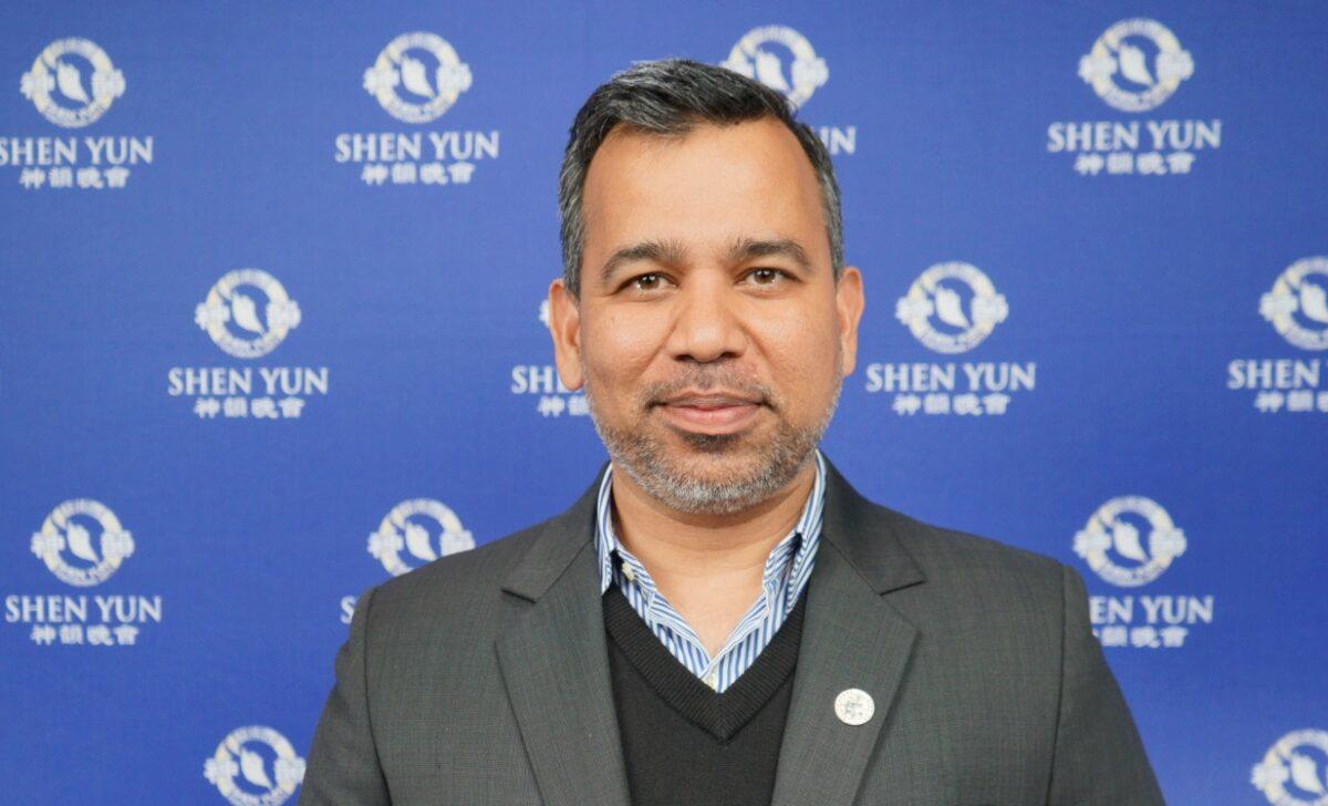Sameer Pandey, deputy mayor of the city of Parramatta, attended Shen Yun Performing Arts at the Lyric Theatre in Sydney, Australia, on April 6, 2022. (NTD)