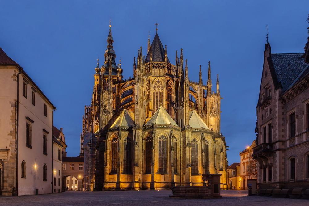 The cathedral glows at dusk. The exterior of the three chapels is shown here at the east end of the building. (krcil/Shutterstock)