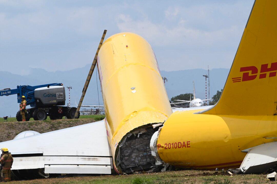 Cargo Jet Skids Off Runaway in Costa Rica, Splits in Half