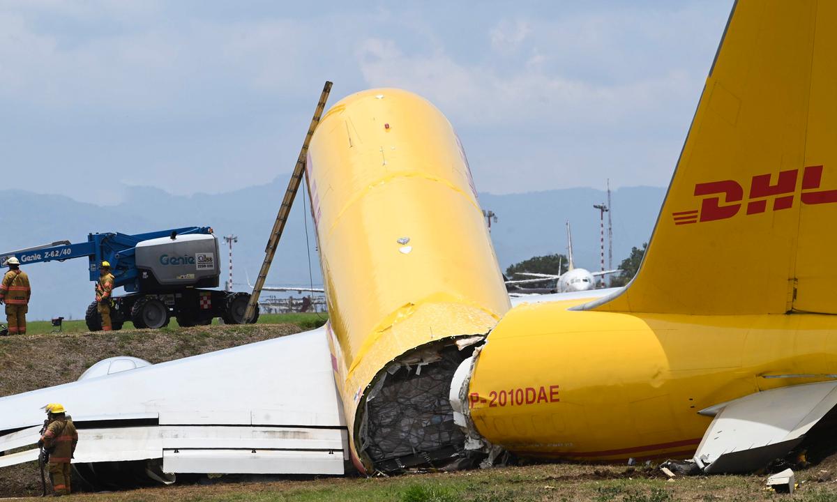 Cargo Jet Skids Off Runaway in Costa Rica, Splits in Half