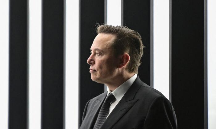 Musk Twitter Purchase Could Wake Up the Woke Silicon Valley