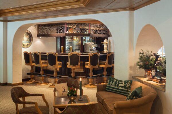 The King's Club Lounge at the Sonnenalp Hotel in Vail, Colorado. (Courtesy of the Sonnenalp)