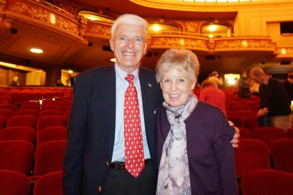 Peter and Susan Dow at Shen Yun Performing Arts at Boston's Boch Center Wang Theatre, on April 7, 2022. (Yawen Hung/The Epoch Times)