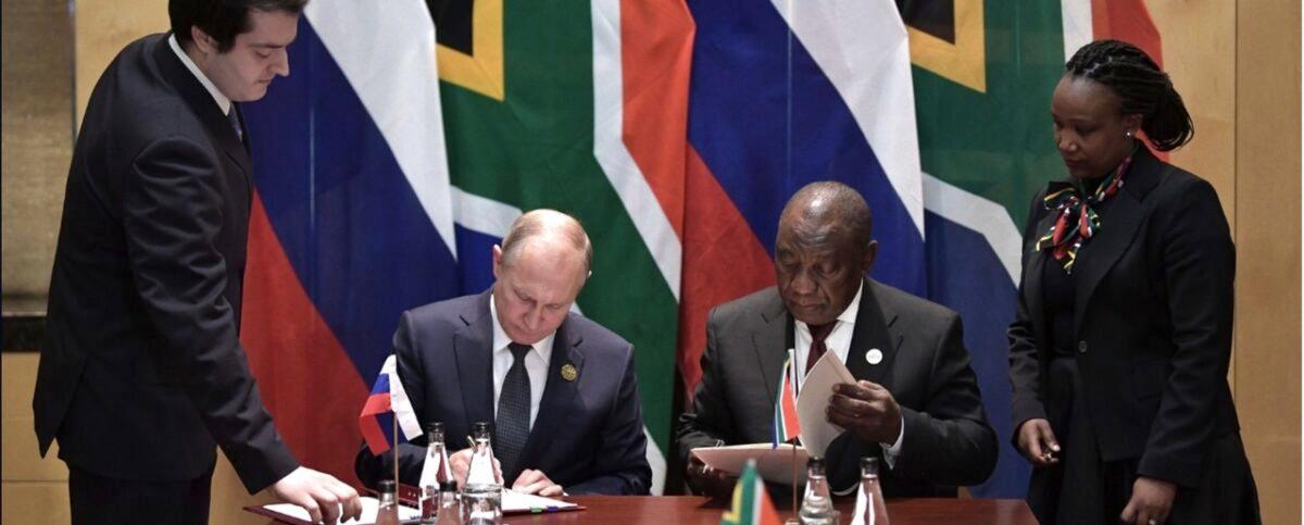 South Africa's President Cyril Ramaphosa and Vladimir Putin at a BRICS meeting in 2021. (Courtesy of GCIS)