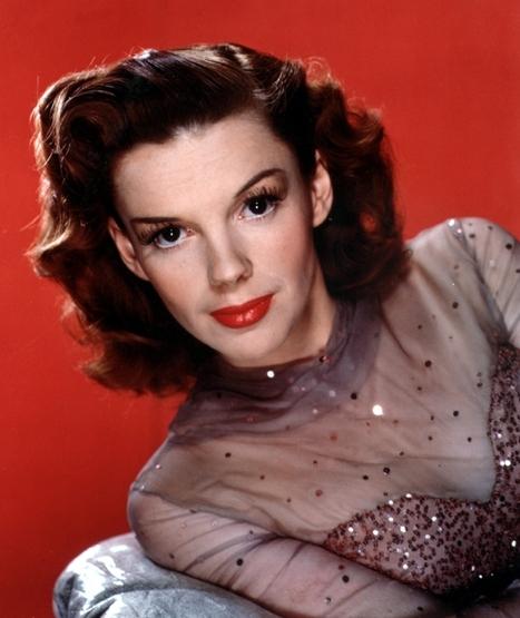 Publicity photo of Judy Garland in 1944. (Public Domain)
