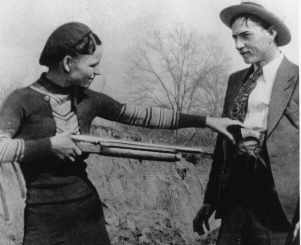 Bonnie Parker and Clyde Barrow, notorious outlaws of the 1930s. (Public Domain)