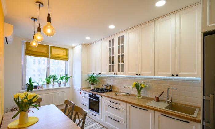 How to Choose the Best Kitchen Window Treatments