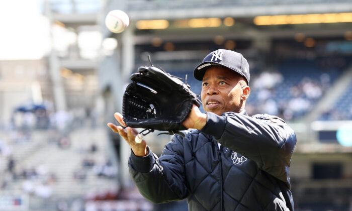 Fired Yankee Stadium Worker Sues NYC Mayor Over Uneven Application of COVID-19 Mandates