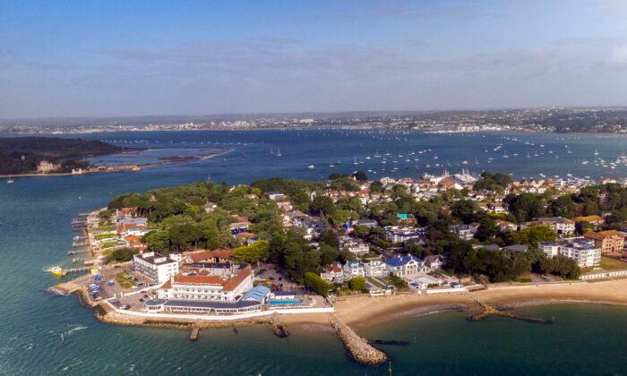 Cost of a UK Home by the Sea Soars by More Than £22,000