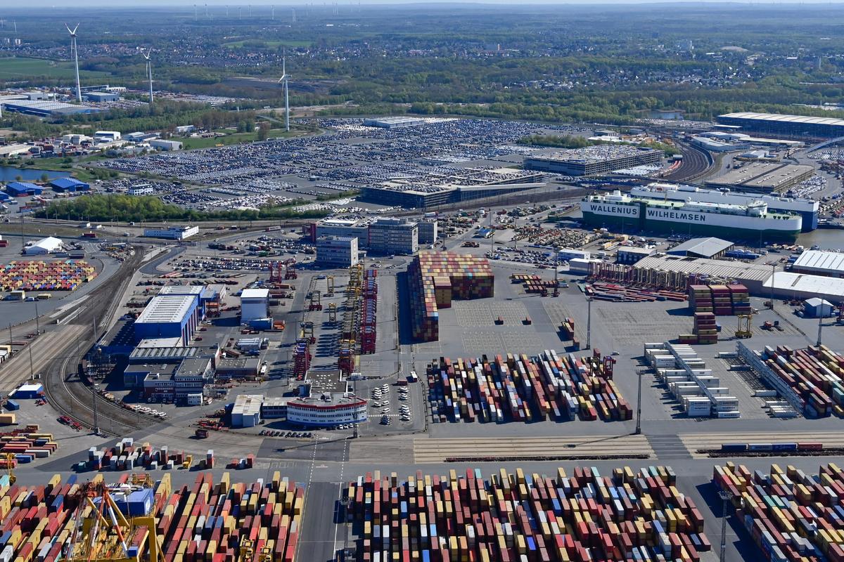 German Imports, Exports Jump More Than Expected in February