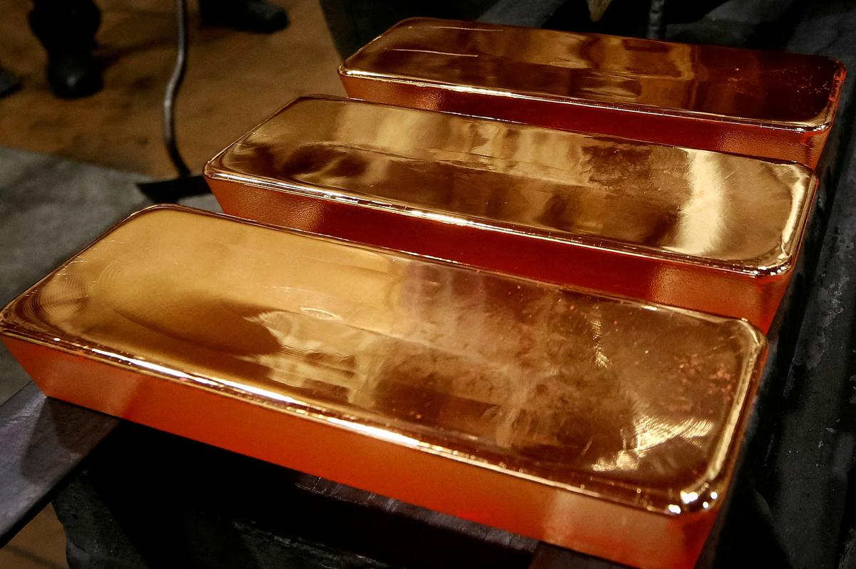 Russia's Central Bank Says It Will Stop Buying Gold at a Fixed Price