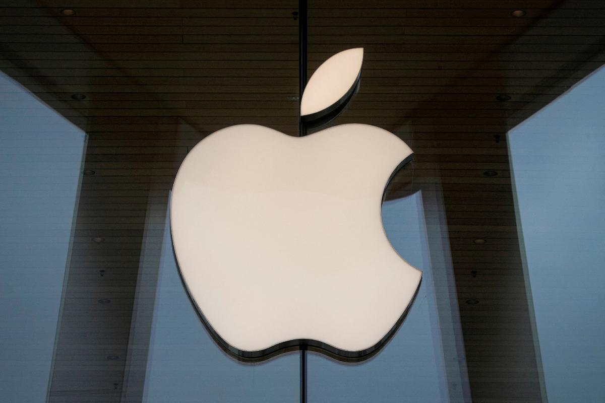 Apple Faces Lawsuit Over Allegedly Forcing Workers to Attend Anti-Union Speeches