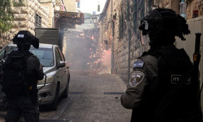 Israeli Police Arrest 9 After Clashes at Al-Aqsa Mosque