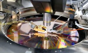 Think Tank Questions Government’s Near $1 Billion Bet on Quantum Computer