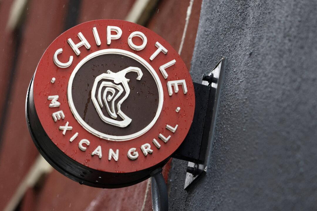Chipotle Closes Store Where Workers Voted to Unionize, Drawing Union Ire, Claims of ‘Playing Dirty’