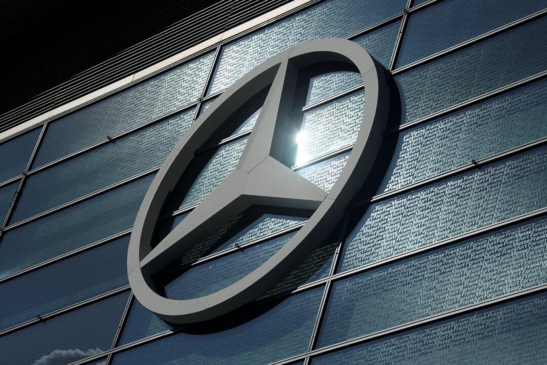 Mercedes Looking at Energy Options Should Russia Turn Off the Gas: CEO