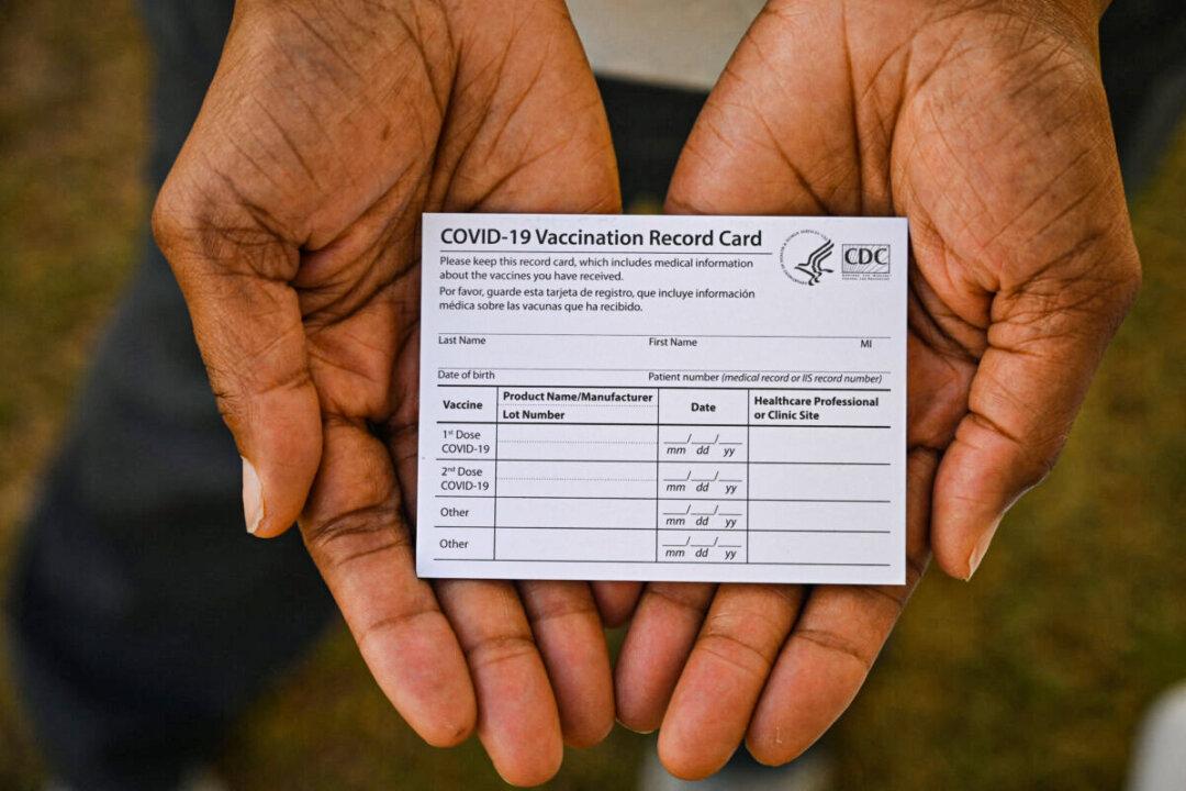 CDC Ends COVID-19 Vaccination Cards