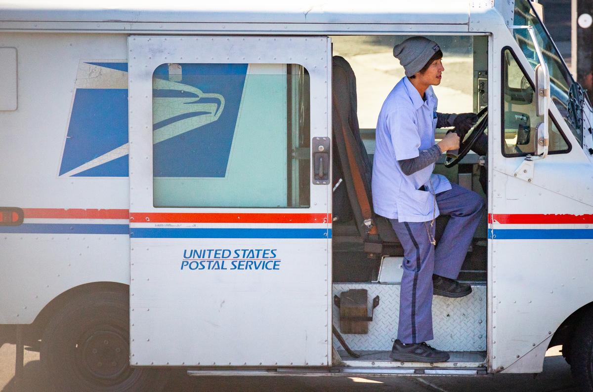 Inflation Reduction Act Funds Power Postal Service’s Move to Electrify Fleet by 2026
