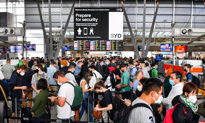 Australians Face Chaos in Sydney Airport as Easter Holidays Kick Off
