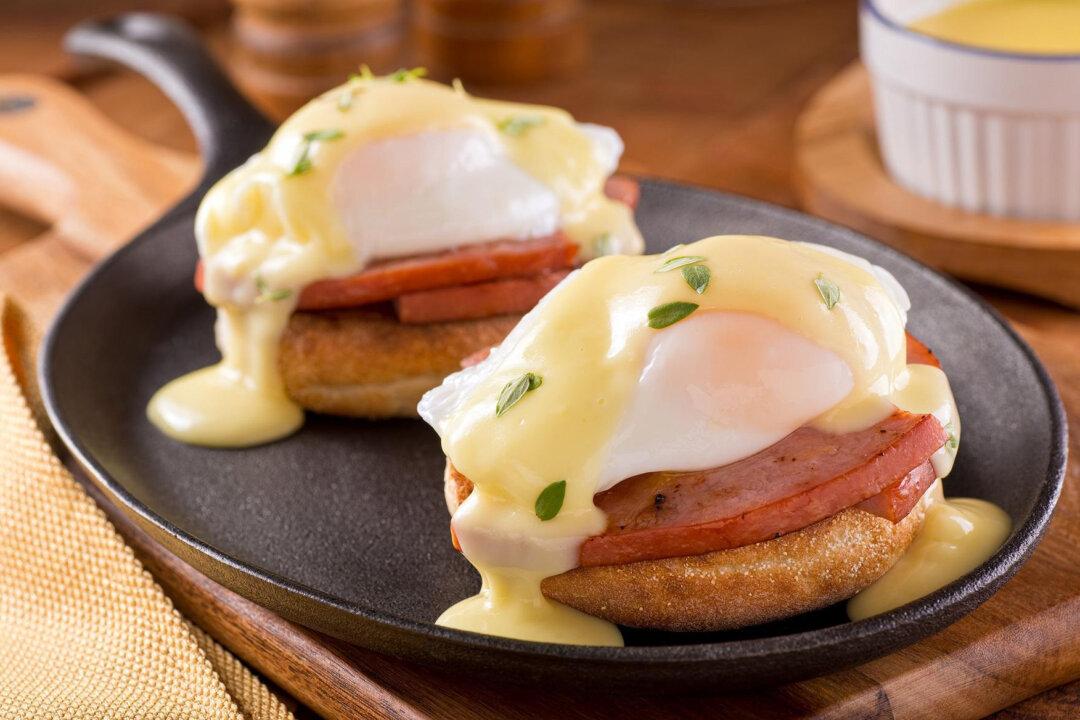 Classic Eggs Benedict
