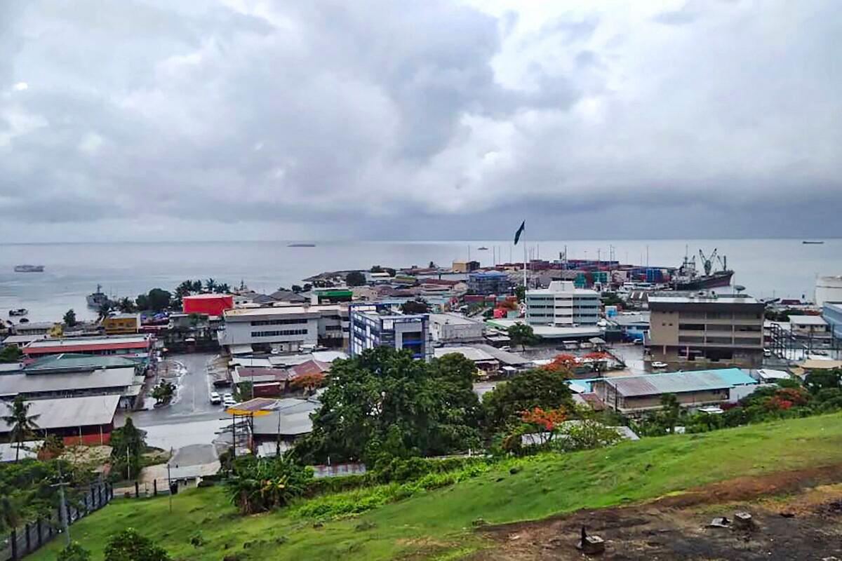 Australian Minister Makes Urgent Dash to Solomons Over Chinese Security Deal