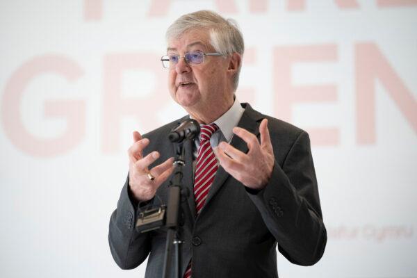 First Minister of Wales Mark Drakeford speaks to Labour Party members during the launch of the Welsh Labour local government campaign, at Bridgend College, Wales, on April 5, 2022. (Matthew Horwood/Getty Images)