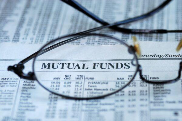 Focus on mutual fund investing. (JohnKwan/Shutterstock)
