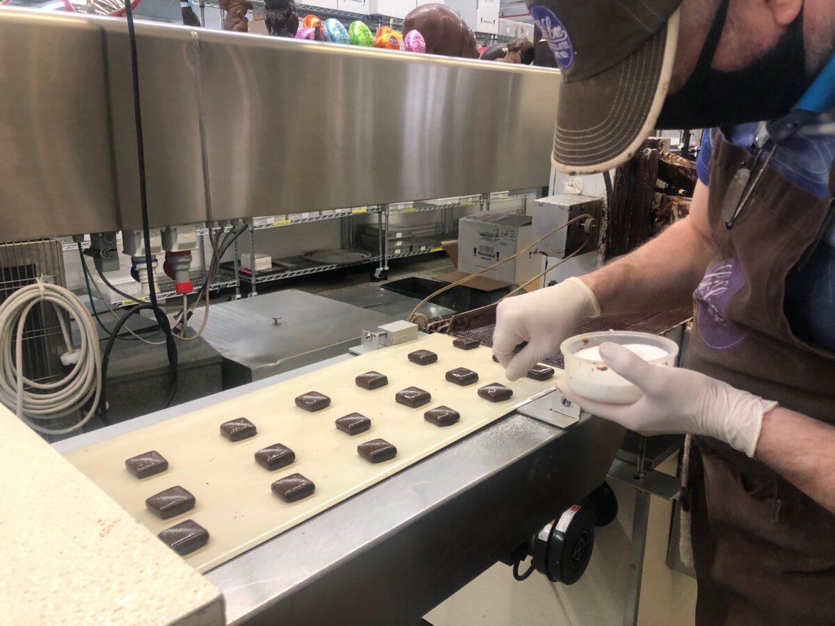 Chocolate Manufacturing Process at the Li-Lac Chocolates Factory<br/>(Photo by The Epoch Times)