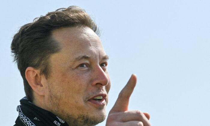 Washington Post Editorial Board Hopes Elon Musk ‘Doesn’t Win’ in ‘Hostile Takeover’ Twitter Bid