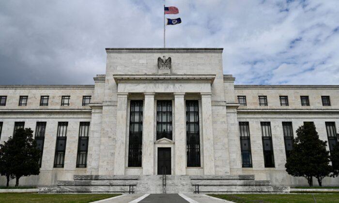 Fed Paying Banks to Not Lend Has Cost $1.5 Billion in 4 Weeks